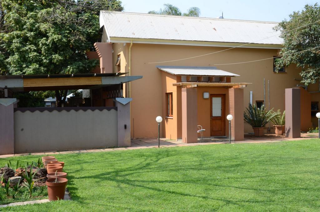 Bed and Breakfast Bed&Breakfast in Hatfield Pretoria-Noord Exterior foto