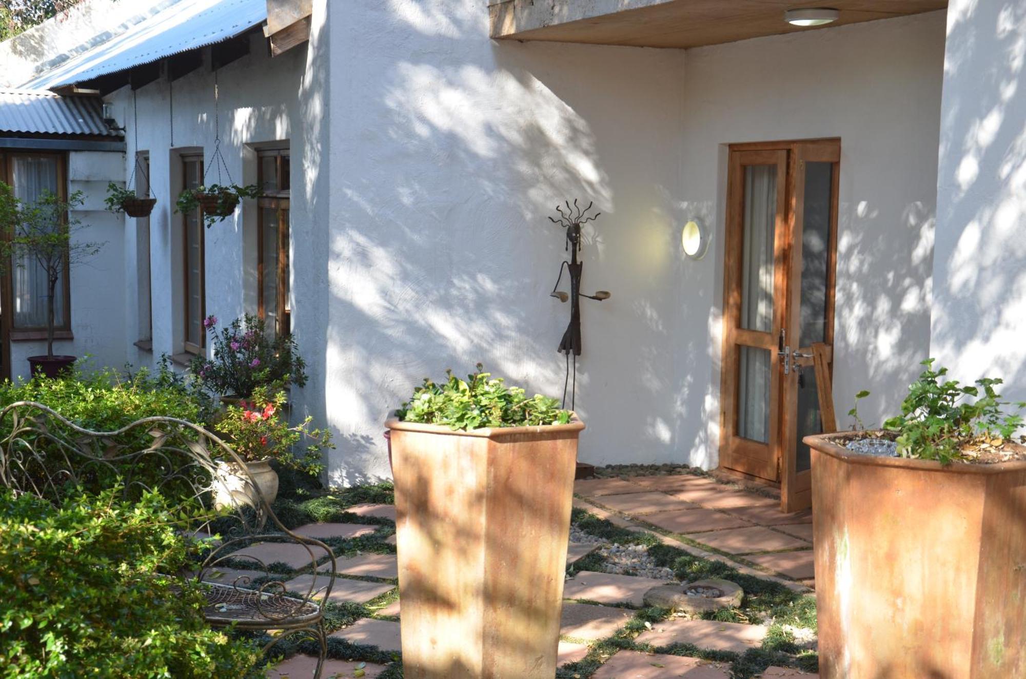 Bed and Breakfast Bed&Breakfast in Hatfield Pretoria-Noord Exterior foto