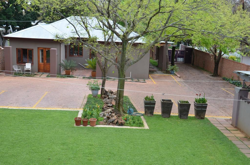 Bed and Breakfast Bed&Breakfast in Hatfield Pretoria-Noord Exterior foto