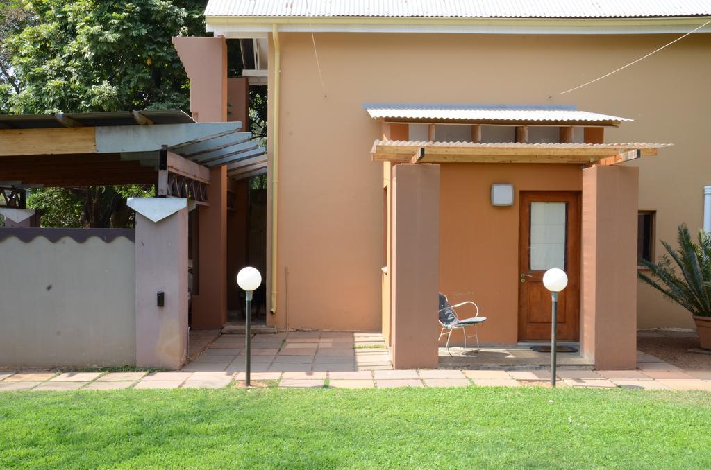 Bed and Breakfast Bed&Breakfast in Hatfield Pretoria-Noord Exterior foto